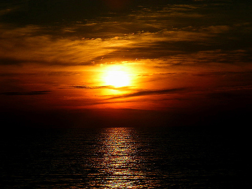 The+sunset+over+the+ocean