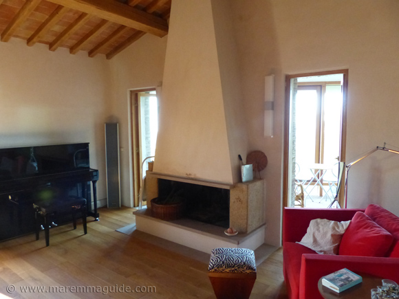 Old Tuscany Farmhouse For Sale Living Room Old Tuscany Farmhouse For Sale Living Room