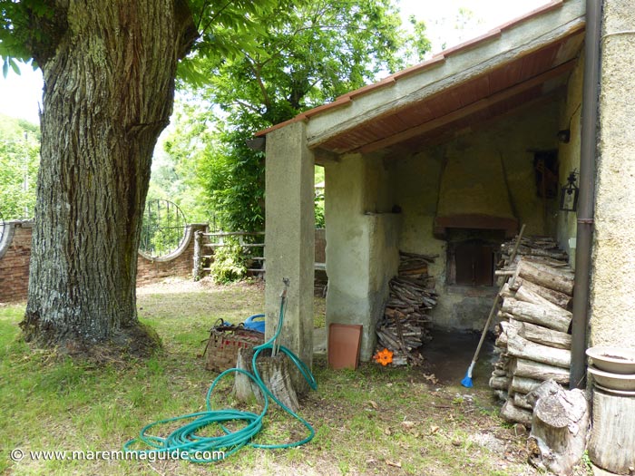 Wooden pizza oven