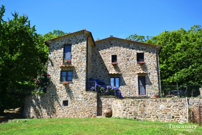 House for sale in Tuscany Italy