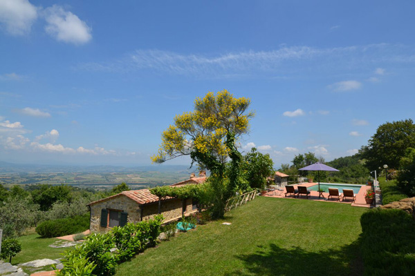 Tuscany propert for sale: Maremma farmhouse with a spectacular view